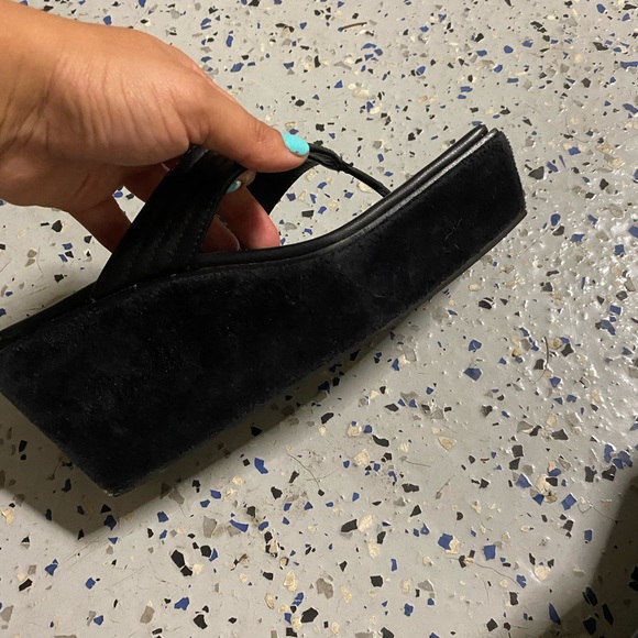 Frankie’s bikinis platform flip flops - Picture 14 of 16